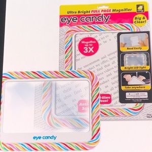 Eye Candy Magnifying Light